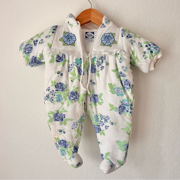 Carriage Boutique Other - Vintage Carriage Boutiques Baby Girl Floral Snow Suit Sz 6m